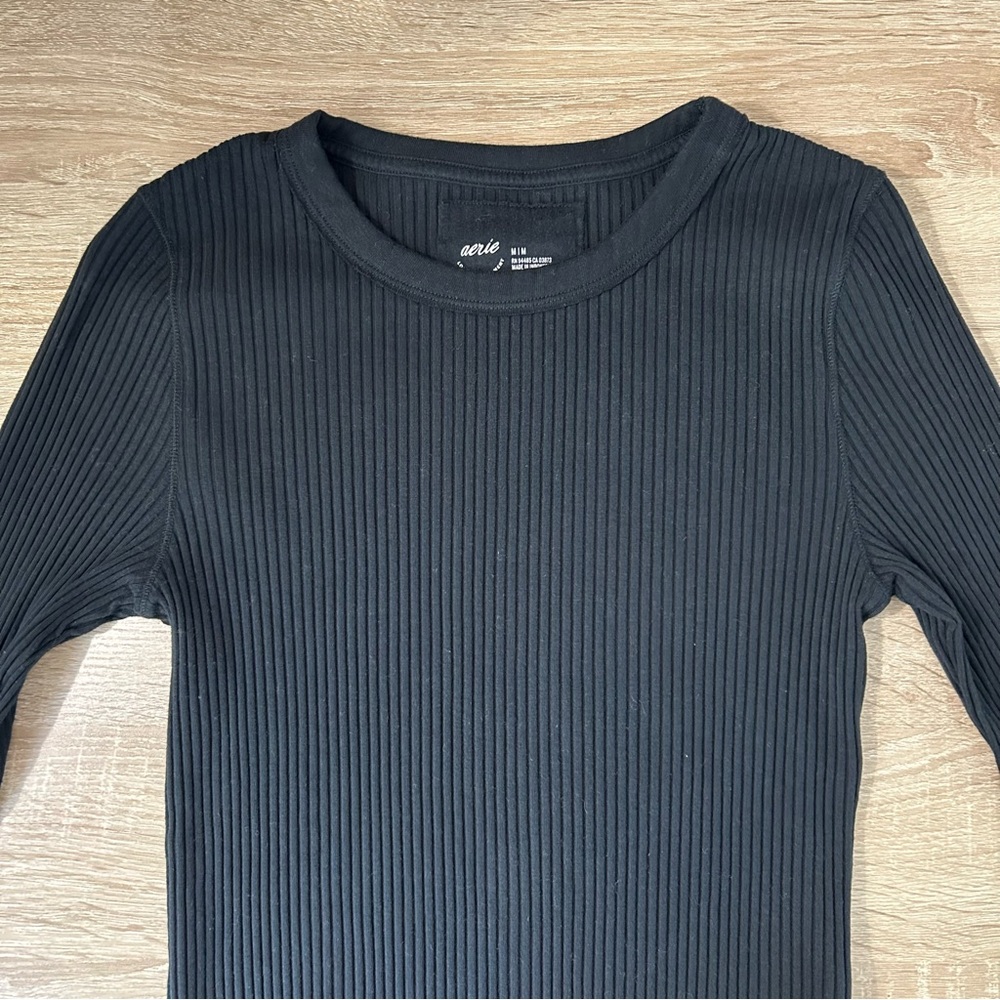 🆕AEO Ribbed L/S Top - Picture 2 of 4